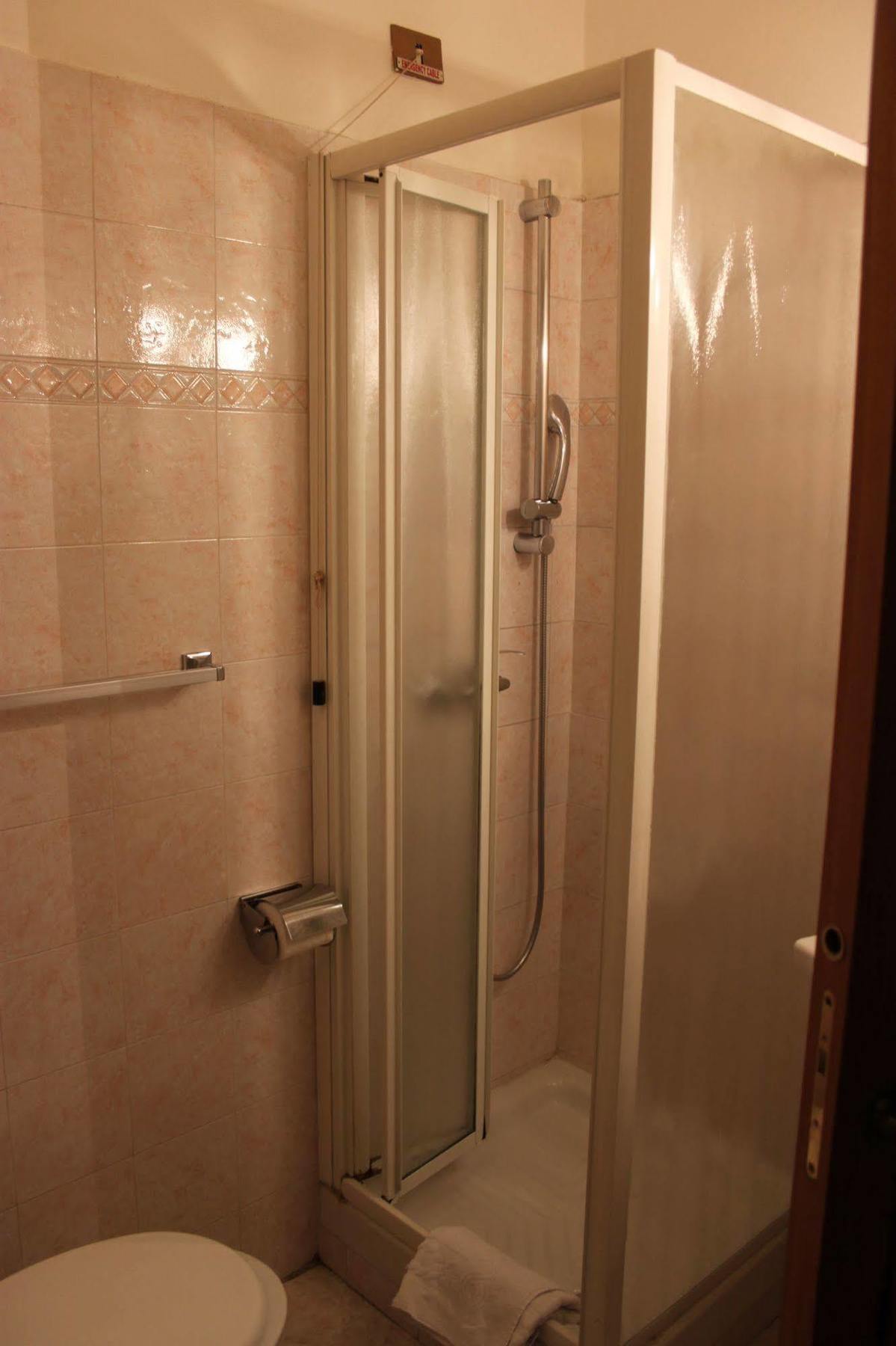 Guest house Merulana Star 3*